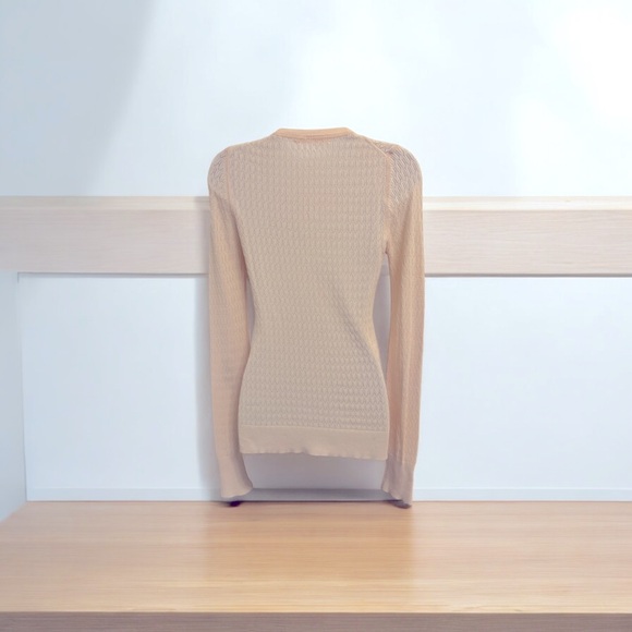 Victoria’s Closet gorgeous pale pink lightweight sweater - Picture 3 of 5